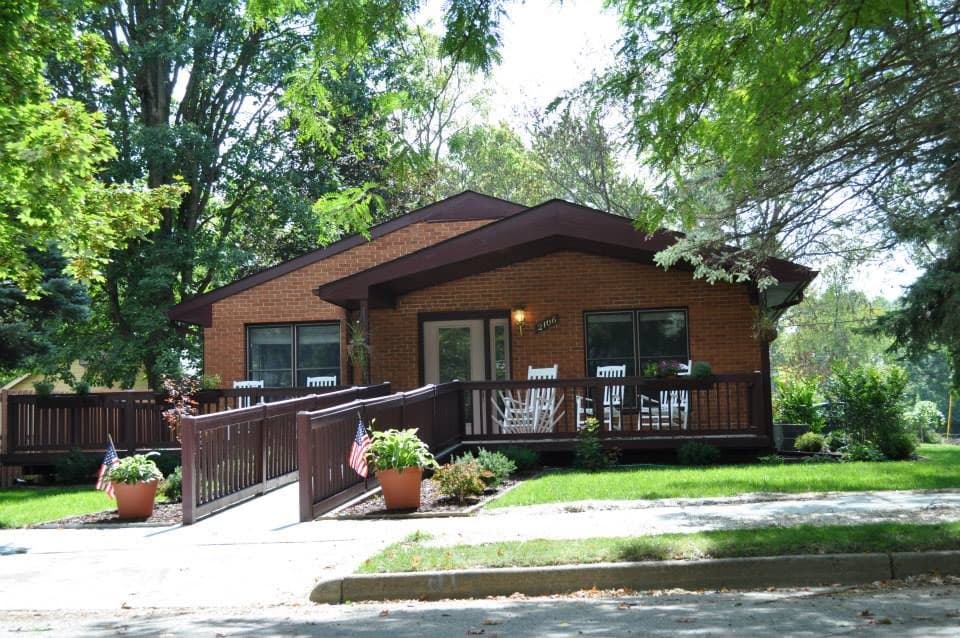 Birchwood Manor in Ann Arbor, MI - Main View