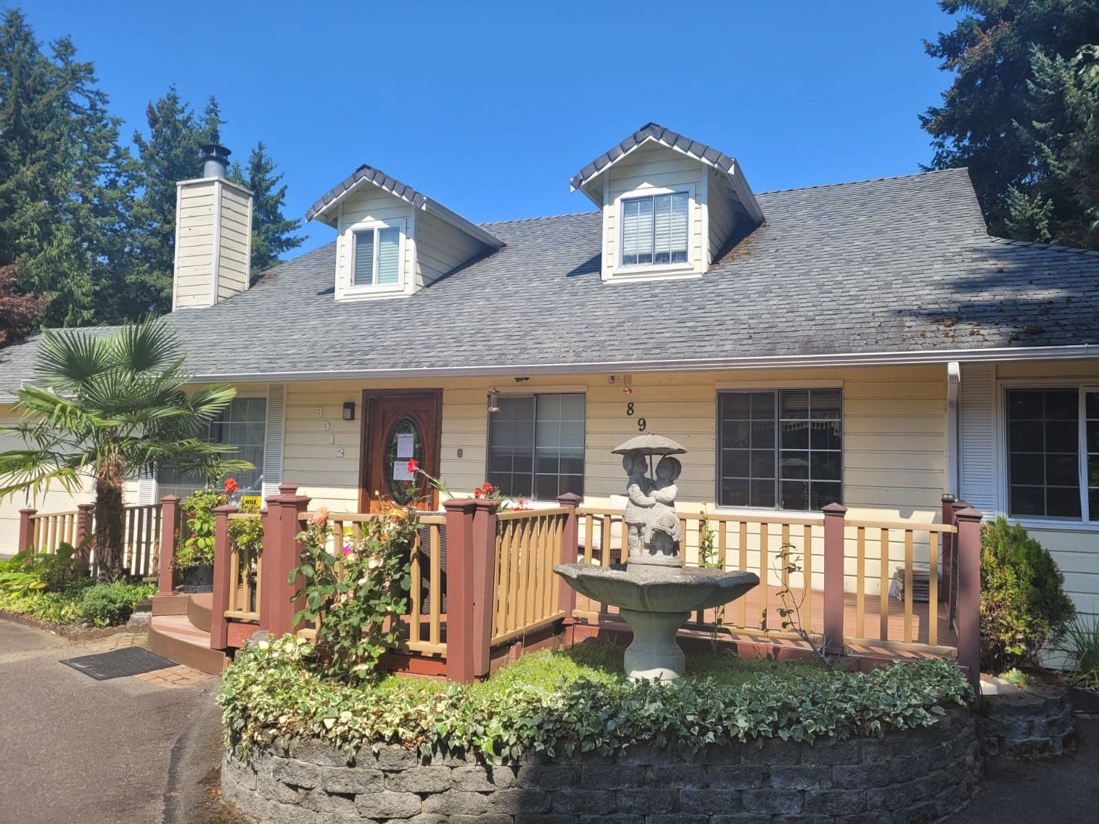 Bothell Way Lodge in Bothell, WA - Main View