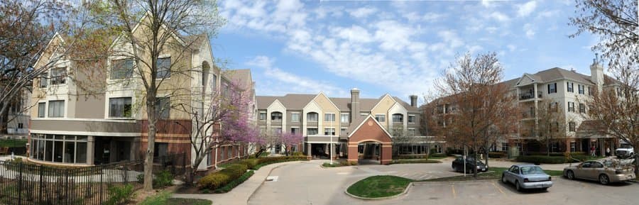 3801 Grand - Senior living in Des Moines, Iowa