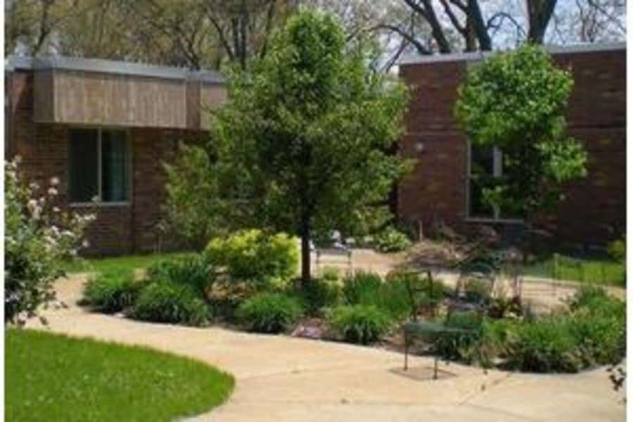 Alamo Nursing Home in Kalamazoo, MI - Main View