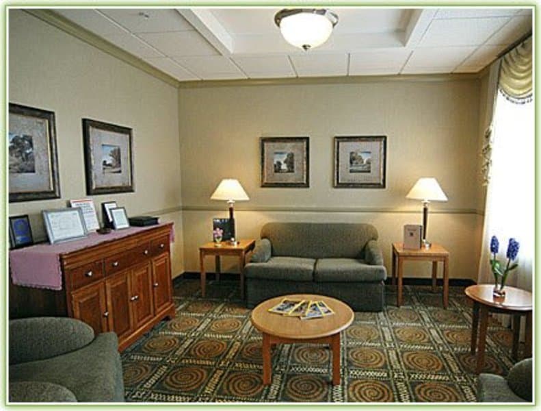 Alden Courts Gardens of Des Plaines in Des Plaines, IL