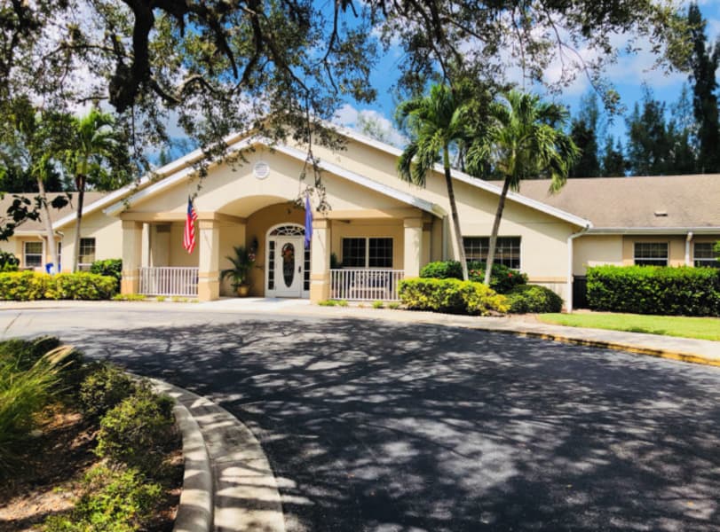 Arden Courts of Fort Myers in Fort Myers, FL - Main View