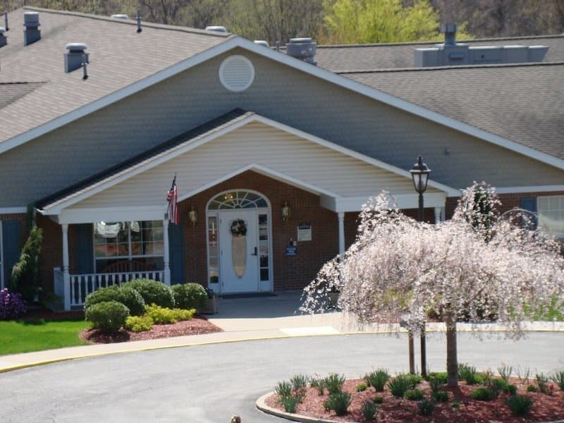 Arden Courts of Jefferson Hills in Jefferson Hills, PA - Main View