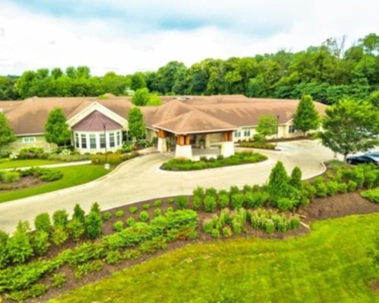 Auberge at Brookfield in Brookfield, WI - Main View