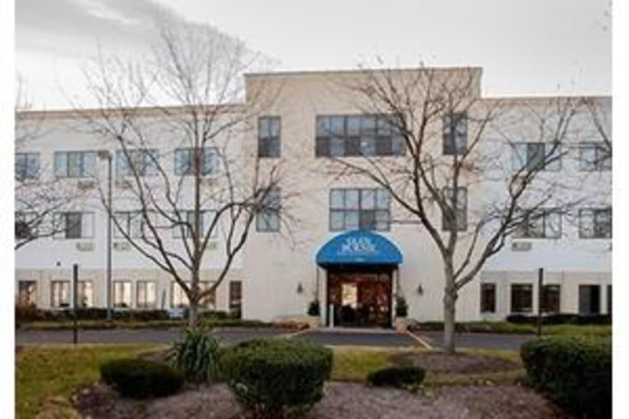 Autumn Lake Healthcare at Glen Burnie in Glen Burnie, MD - Main View