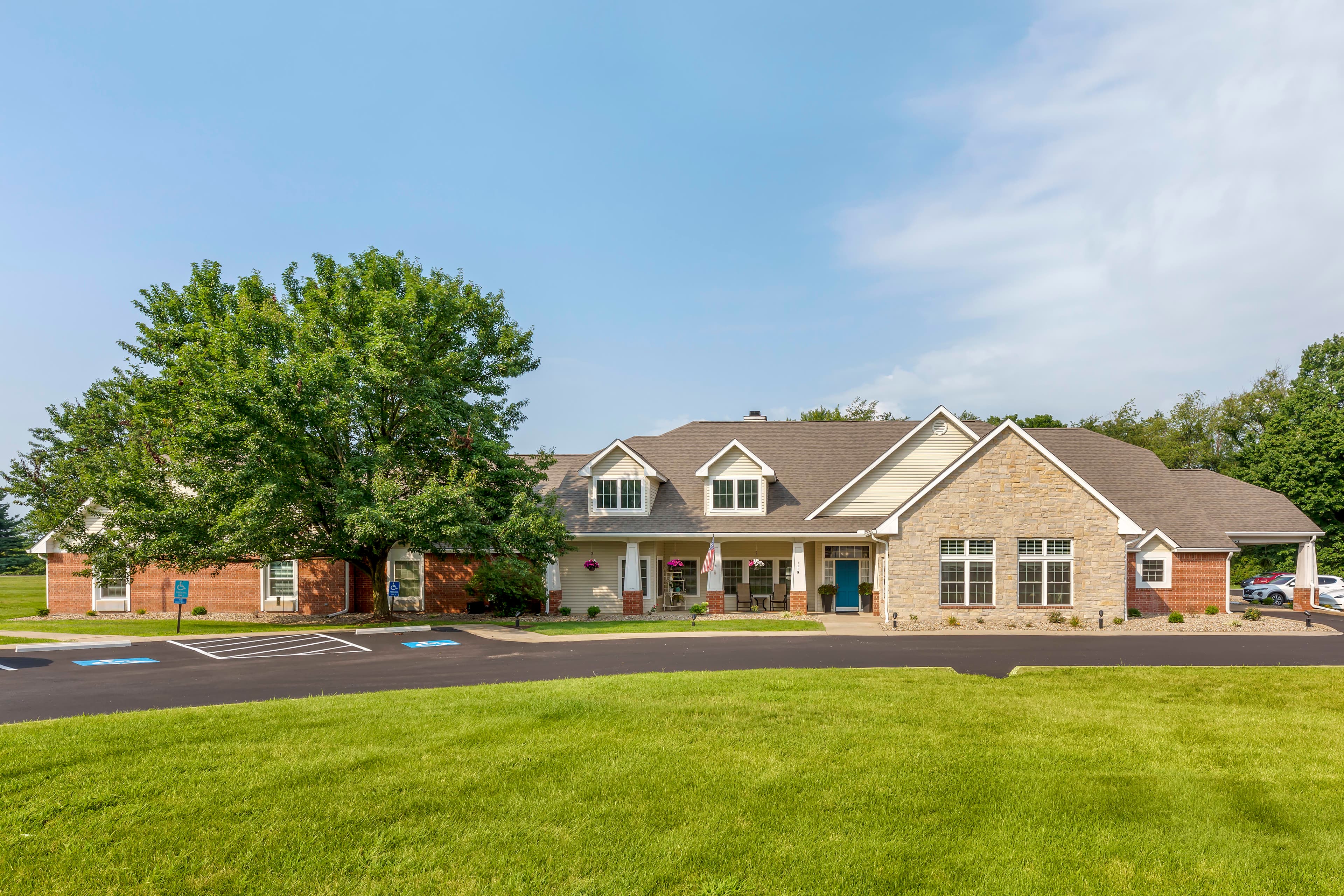 Brookdale Canton in Canton, OH - Main View