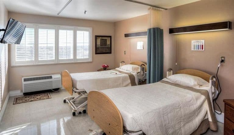 Belen Meadows Healthcare and Rehabilitation Center - Senior living in Belen, New Mexico