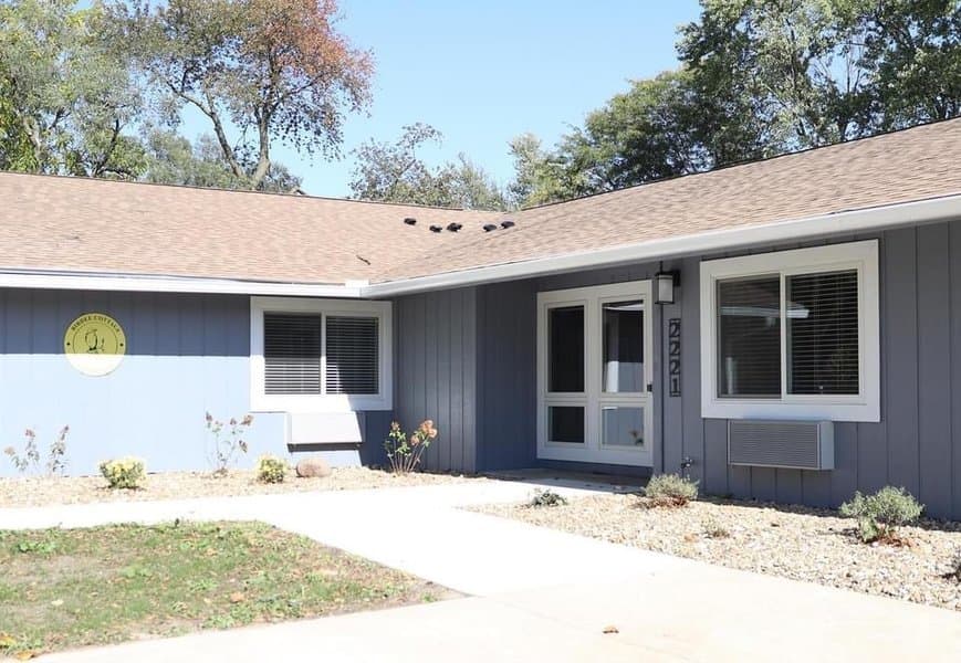 Birdee Cottage Assisted Living & Memory Care in Waterloo, IA