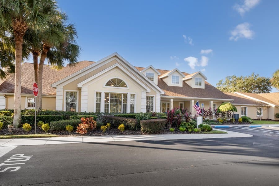 Brookdale Winter Haven in Winter Haven, FL - Main View
