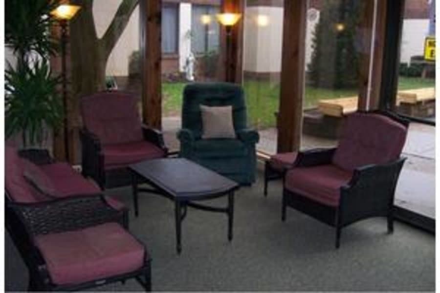 Brookside Rehab and Nursing Center in Warrenton, VA - Main View