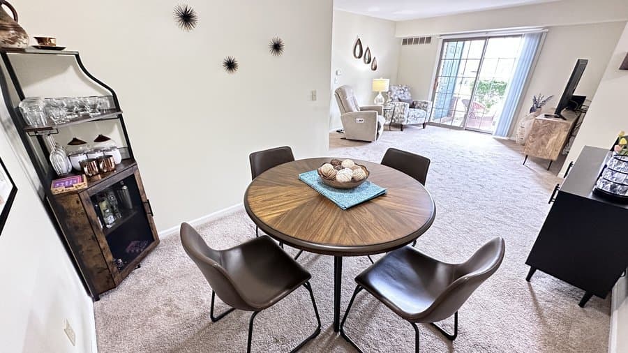 Brookwood Farms Apartments in South Lyon, MI - Main View