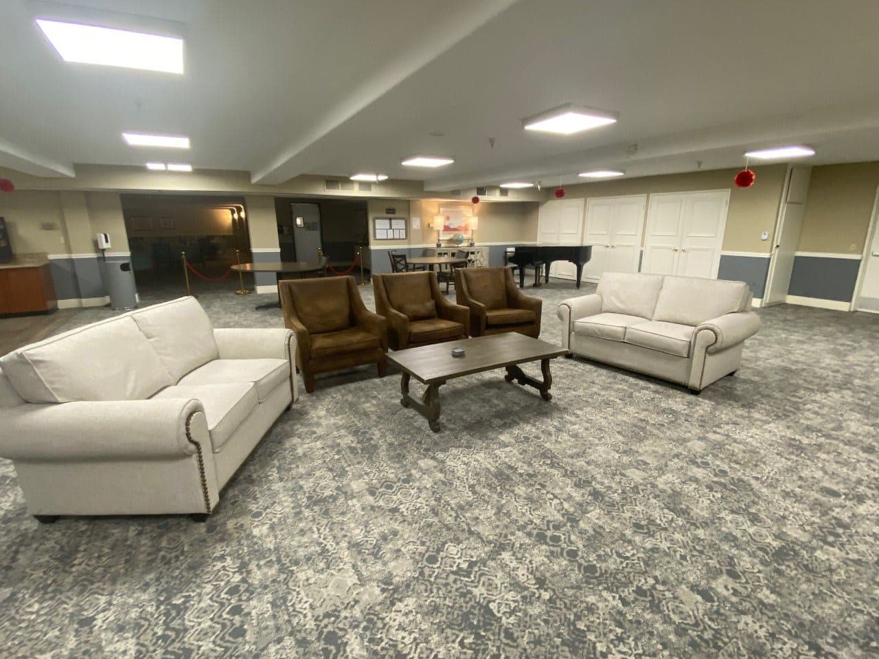 Sparr Heights Estates Senior Living in Montrose, CA - Main View