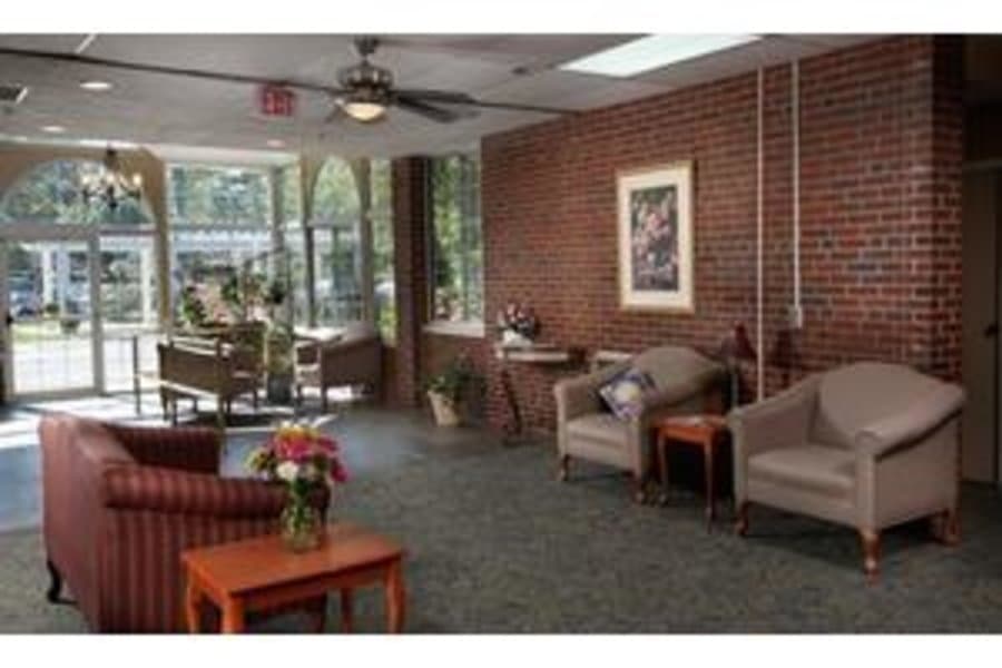 Carlyle House in Framingham, MA - Main View