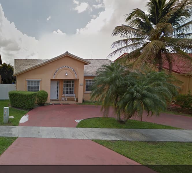 Carolinas Care Center in Miami Lakes, FL - Main View
