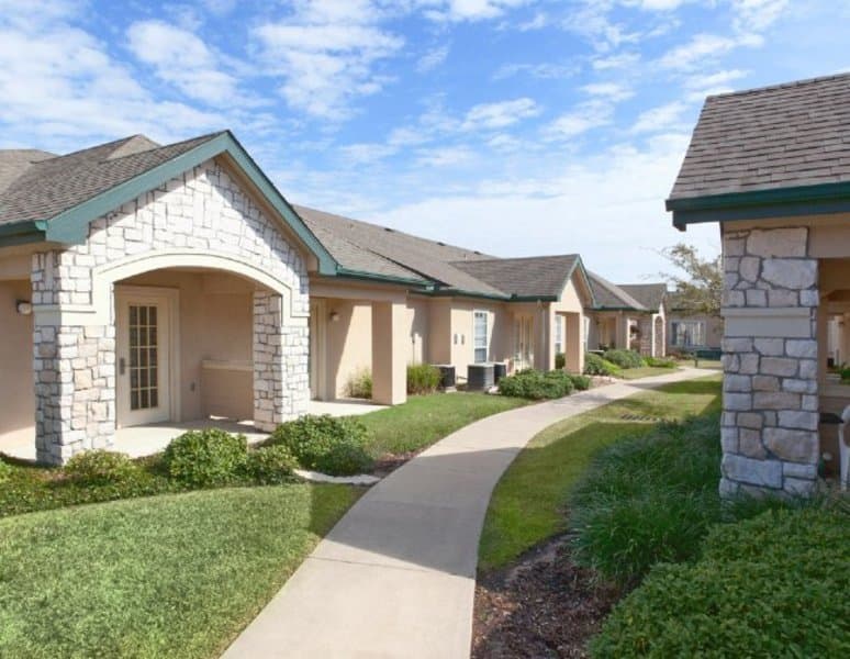 Carriage Inn - Bryan in Bryan, TX - Main View