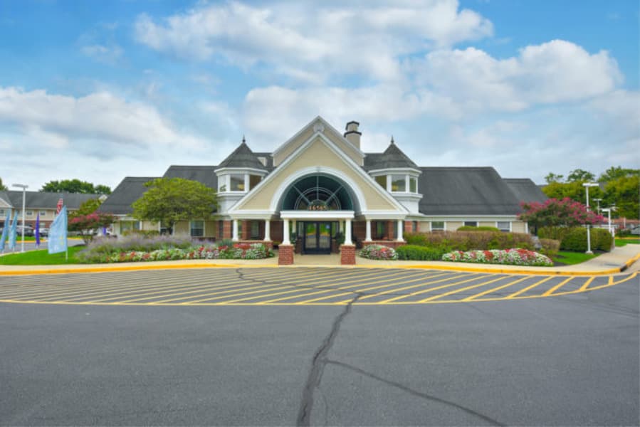 Cascades Village Apartments in Sterling, VA