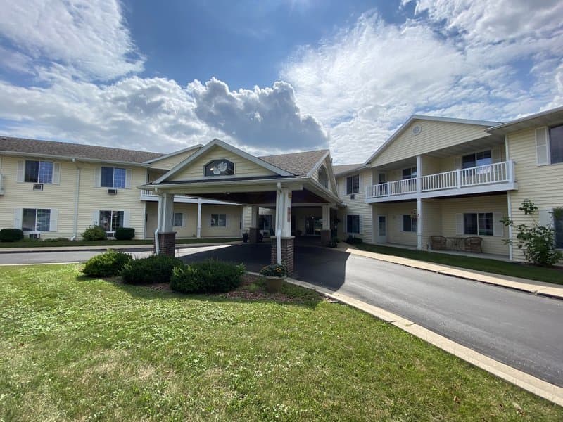 Charleston House Assisted Living in Beaver Dam, WI