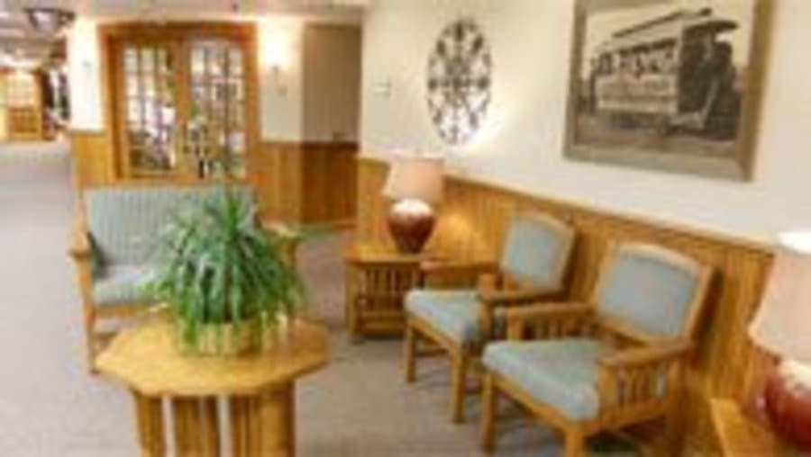 Cherrelyn Healthcare Center in Littleton, CO - Main View