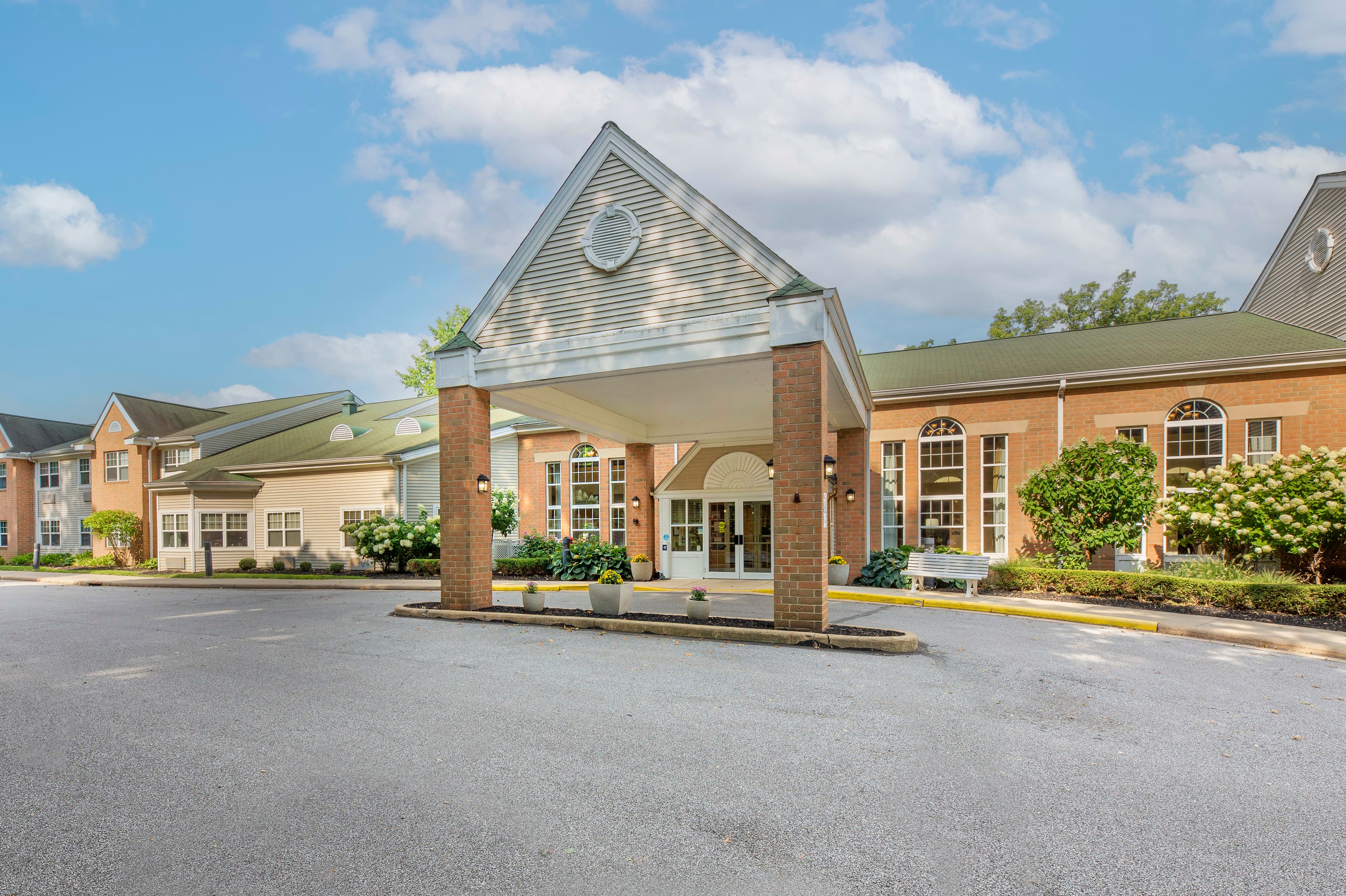Brookdale Wickliffe (Offering HealthPlus) in Wickliffe, OH - Main View