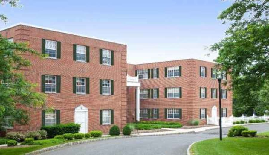 Complete Care at Green Knoll in Bridgewater, NJ - Main View