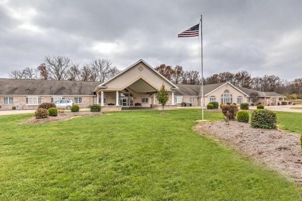 Brookstone Estates Paris in Paris, IL - Main View