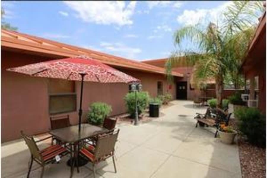 Coronado Healthcare Center in Phoenix, AZ - Main View