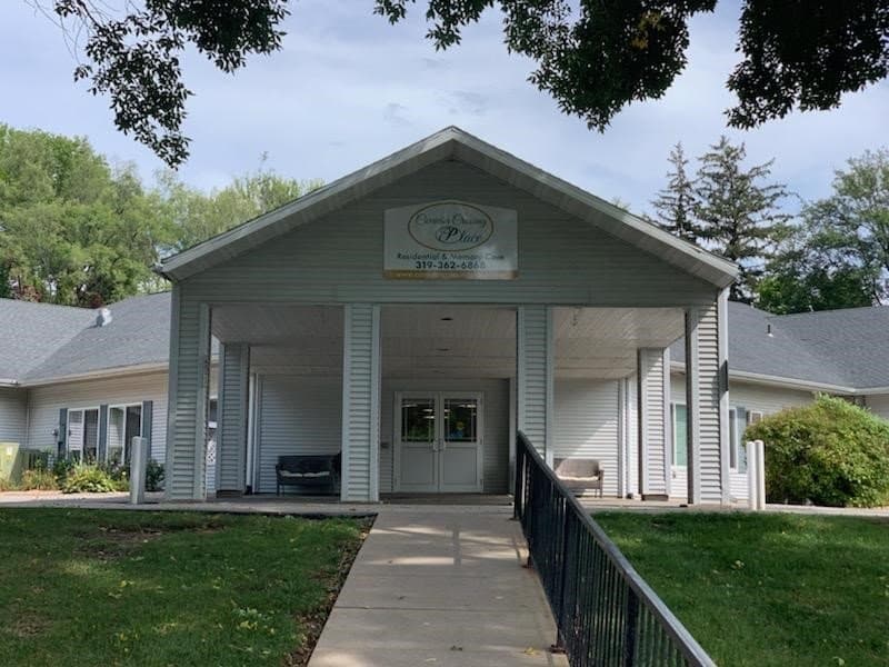 Corridor Crossing Place in Cedar Rapids, IA - Main View