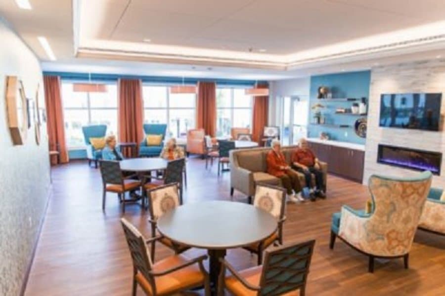 Cottage Grove Place in Cedar Rapids, IA - Main View