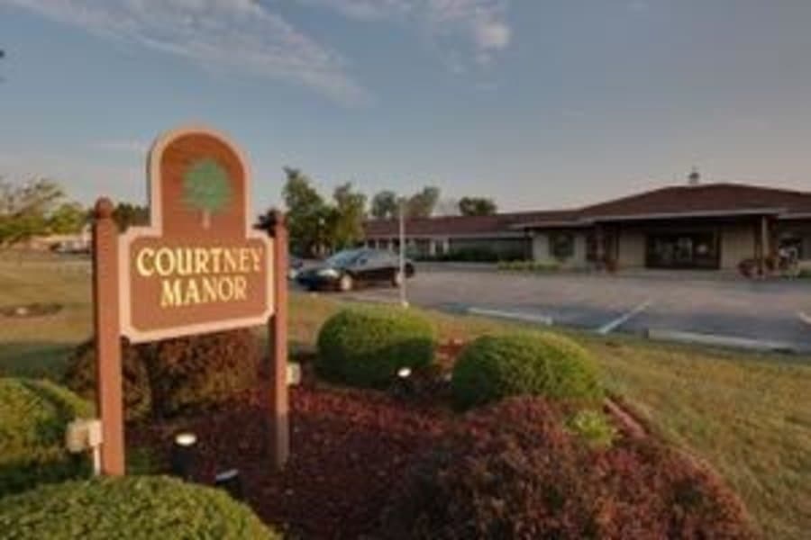 Courtney Manor in Bad Axe, MI - Main View