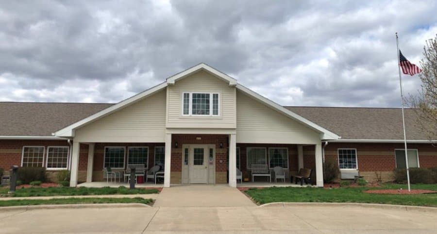 Courtyard Estates in Pleasant Hill, IA - Main View