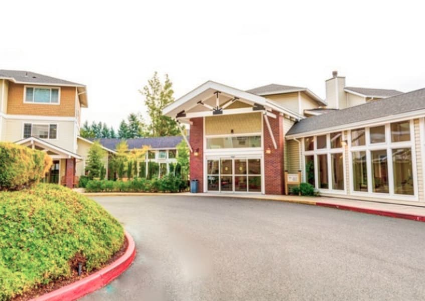Courtyard Fountains Senior Living in Gresham, OR