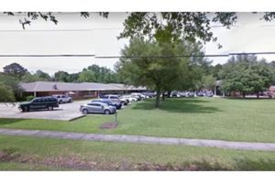 Courtyard Manor Nurse Care Center & Assisted Liv in Lafayette, LA - Main View