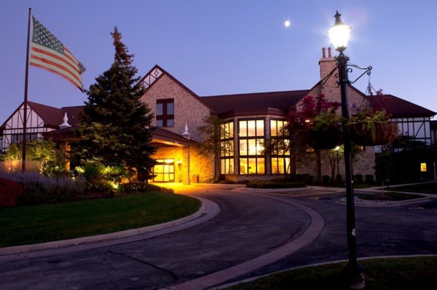 Covenant Living at Windsor Park in Carol Stream, IL - Main View