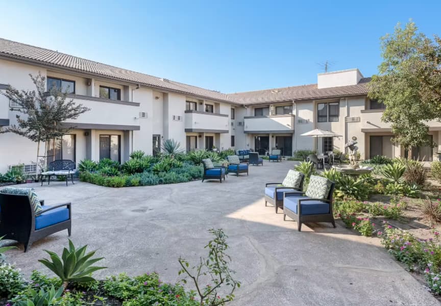 Crescendo Senior Living of Placentia in Placentia, CA - Main View