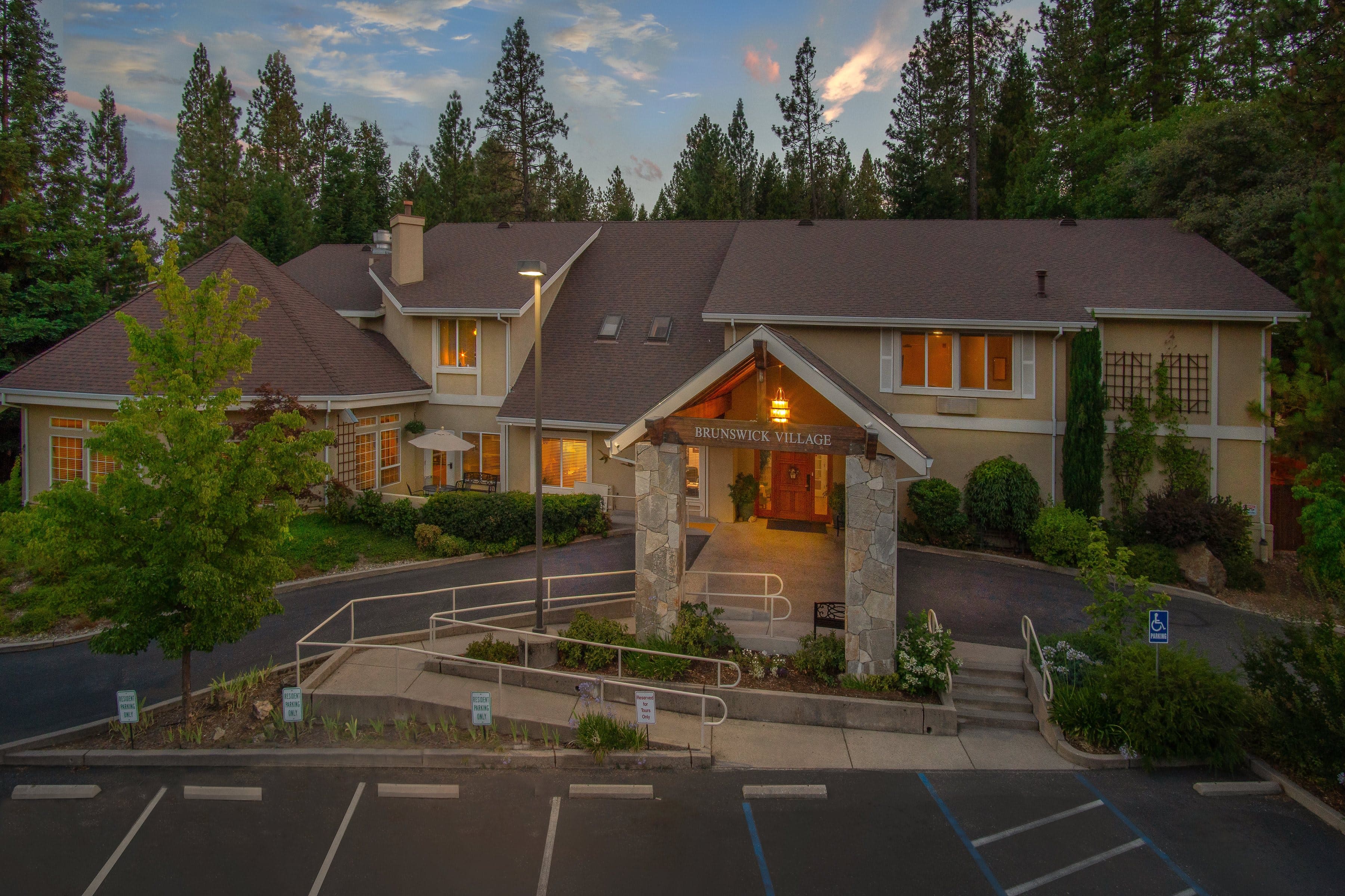 Brunswick Village Assisted Living in Grass Valley, CA - Main View