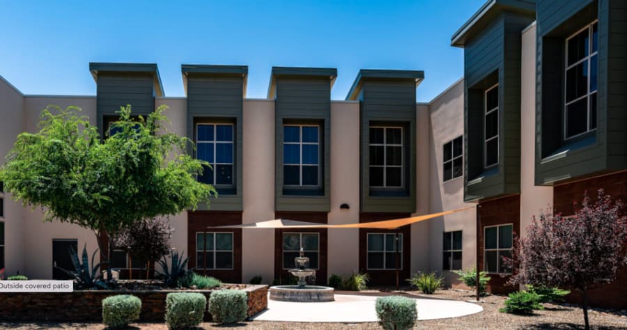 Diamondback Healthcare Center in Phoenix, AZ - Main View