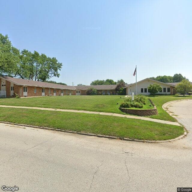 Elm Heights Care Center in Shenandoah, IA - Main View