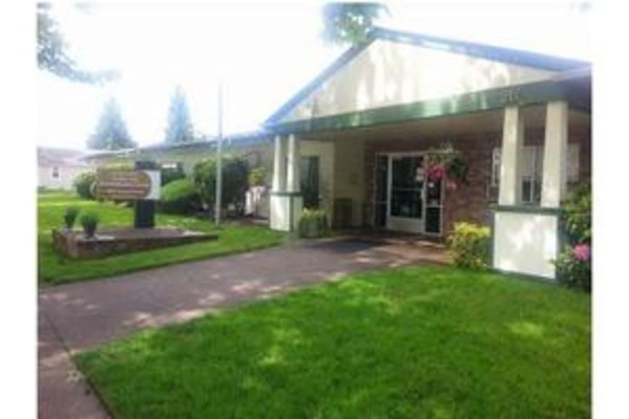 Evergreen Americana Health & Rehab Center in Longview, WA - Main View