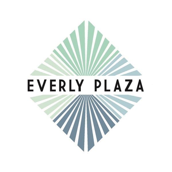 Everly Plaza in Fort Worth, TX - Main View