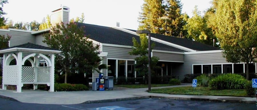 Fair Oaks Healthcare Center in Fair Oaks, CA - Main View