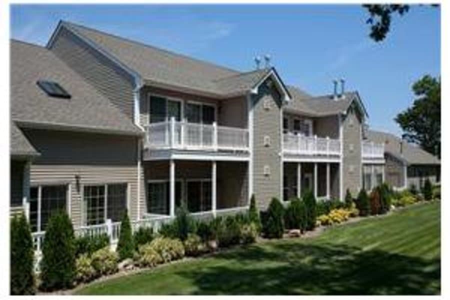 Fairfield Knolls East in Mastic Beach, NY - Main View