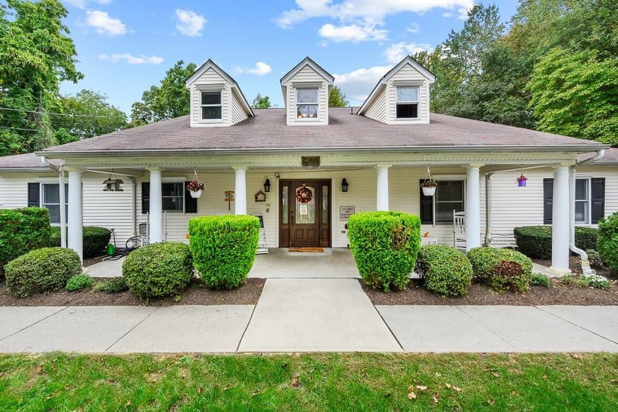 Fox Trail Memory Care Living - Mahwah in Mahwah, NJ - Main View