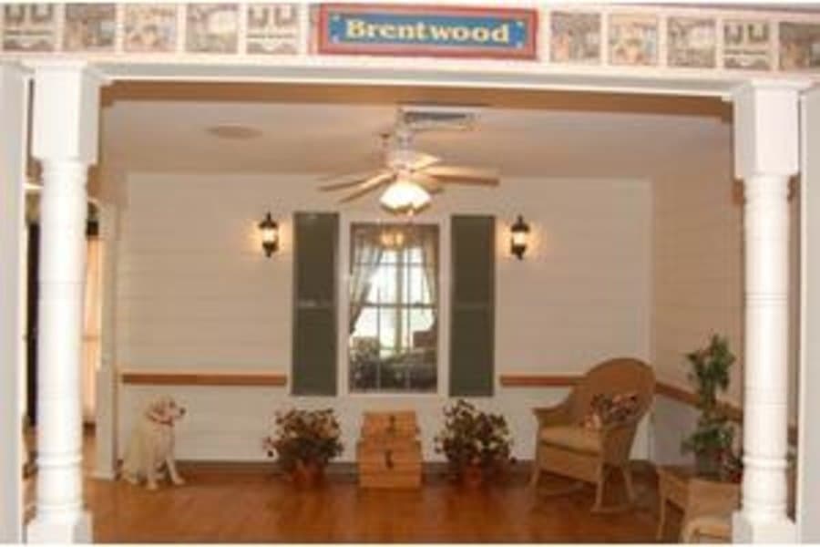 Golden Livingcenter - Brentwood in Evansville, IN - Main View