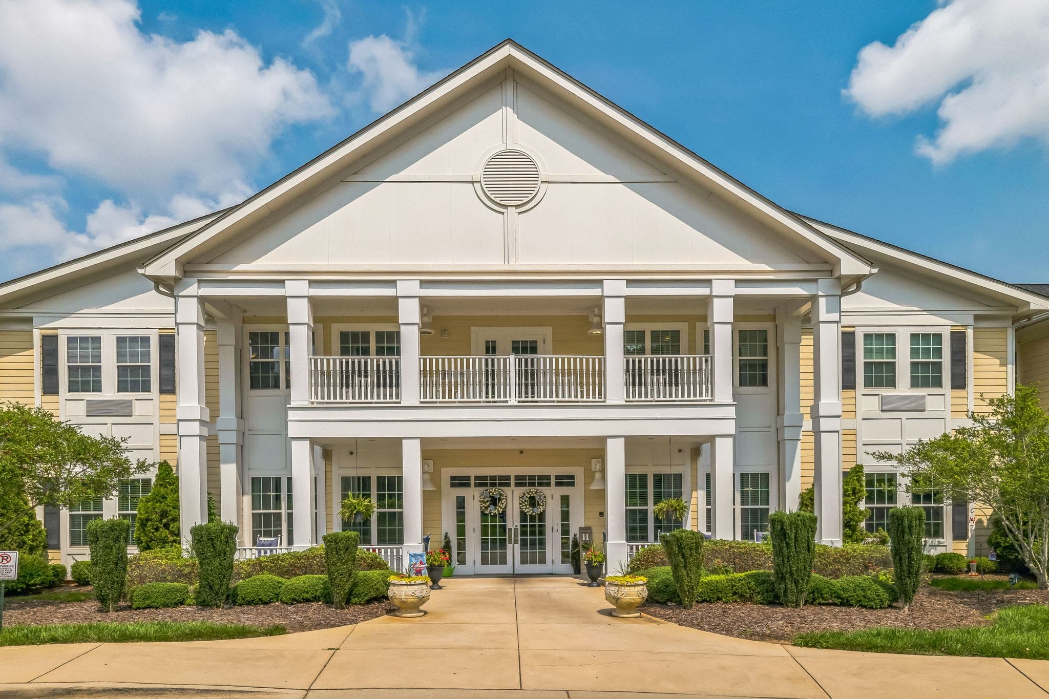 Cadence at Huntersville by Cogir in Huntersville, NC - Main View
