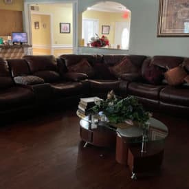 Good Hands Care Home in Glendale, AZ - Main View