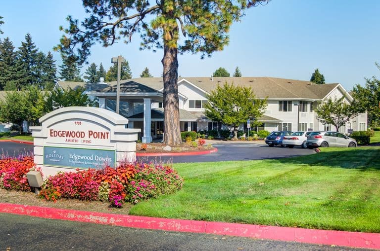 Edgewood Point Senior Living in Beaverton, OR - Main View