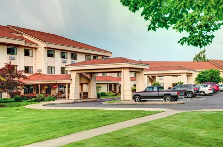 Grande Ronde Retirement in La Grande, OR - Main View
