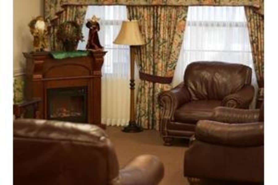 Grandview Nursing Home in Grandview, TX - Main View