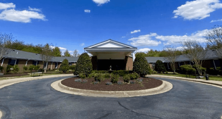 Cambridge Gardens in Fredericksburg, VA - Main View