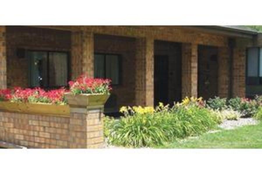 Heritage Manor- Carlinville in Carlinville, IL - Main View